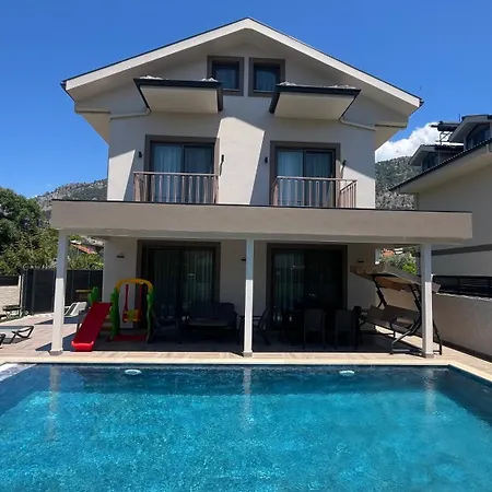 Modern With Private Pool In Center Villa