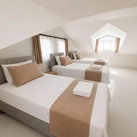 Villa Modern With Private Pool In Center Göcek