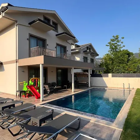 Villa Modern With Private Pool In Center